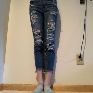blue American eagle ripped jeans